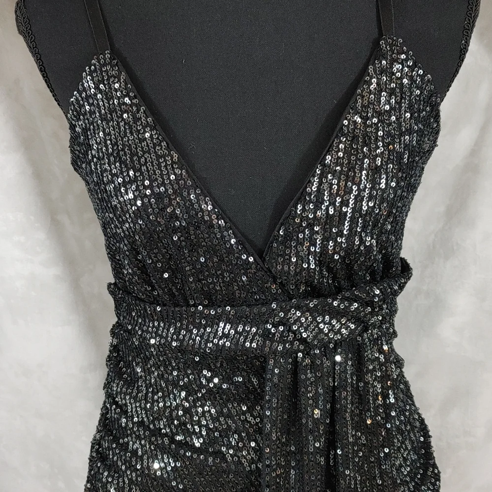 🆕NWT Ruched Sequin Bodycon Mini Dress - Picture 2 of 13